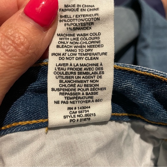 NWOT Avec Les Filles Cropped Fray Jeans in Blue - Picture 5 of 10